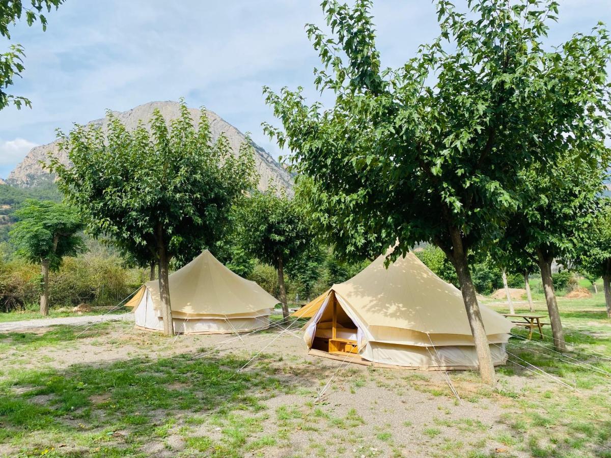 Camping Oliana Eksteriør billede