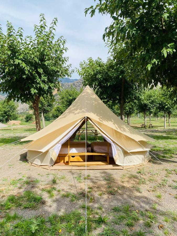 Camping Oliana Eksteriør billede