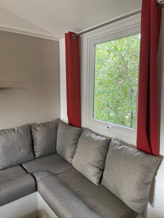 Camping Oliana Eksteriør billede