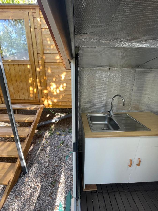 Camping Oliana Eksteriør billede