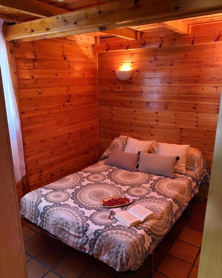 Camping Oliana Eksteriør billede